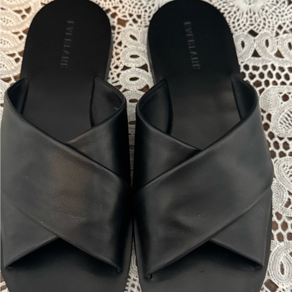 Everlane Women's Black Crisscross Sandals